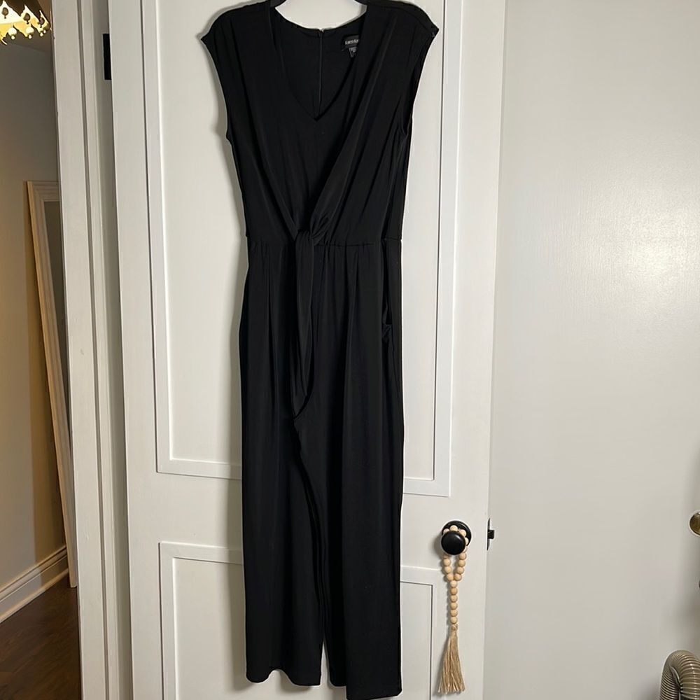EUC Karen Kane One Piece Sleeveless jumpsuit Romper Black M